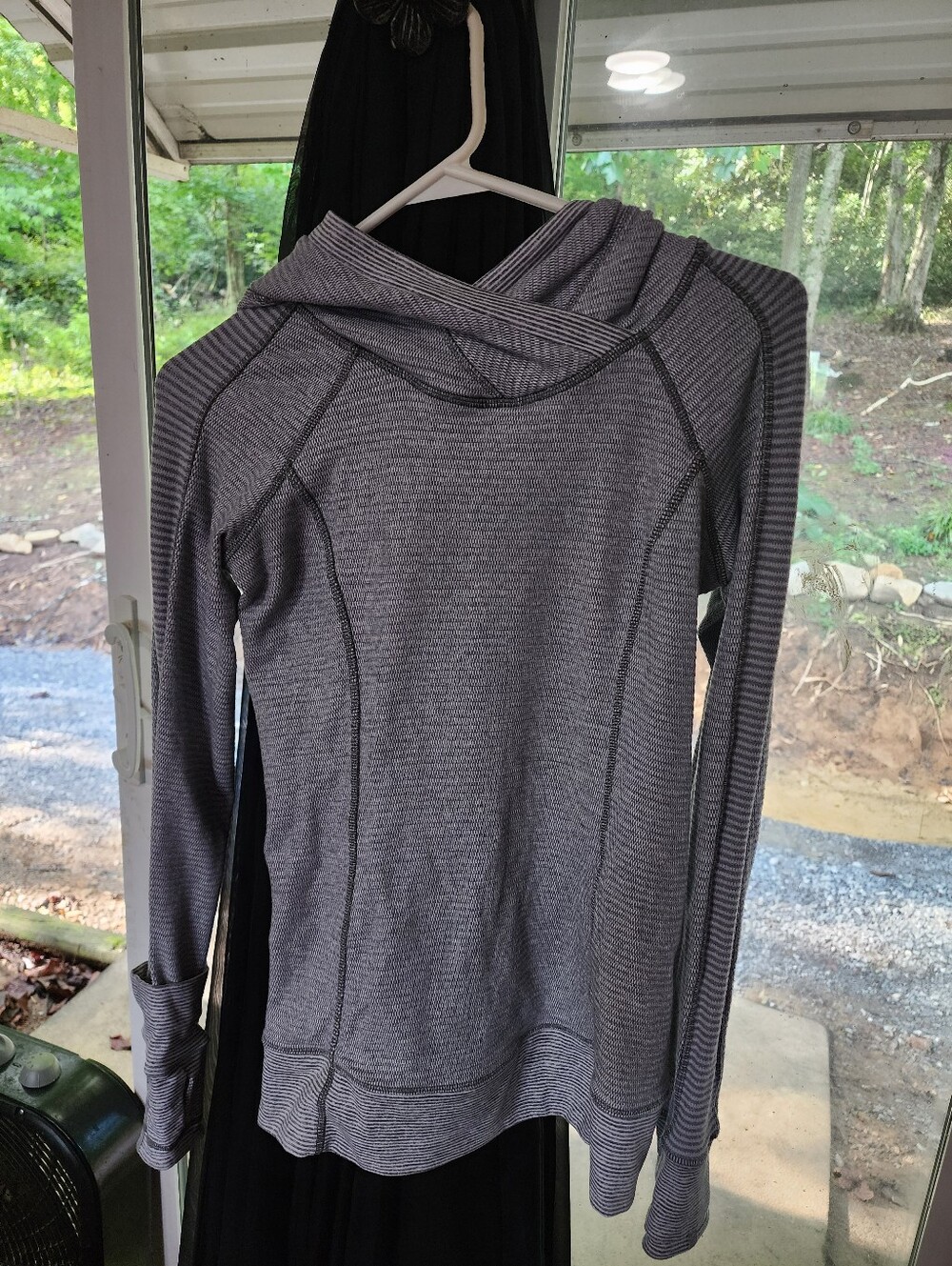 Women’s Hooded Long-Sleeve Pullover Performance Sweater - Gray
